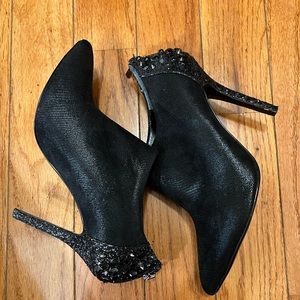 Pointy Black High Heels by Nina